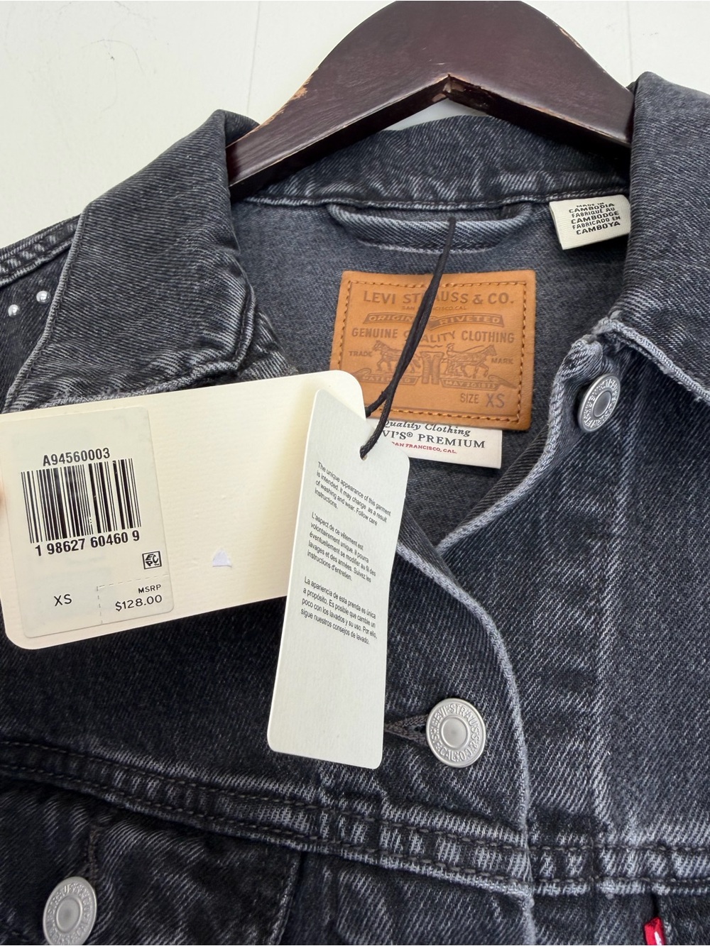 NWT LEVI’S 90s Shrunken Trucker Denim Jacket Jewel Studded Black XS - Picture 8 of 12